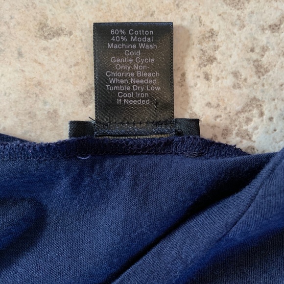 Ann Taylor Navy Sleeveless Top XS - Picture 3 of 4